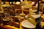②市場のチーズ